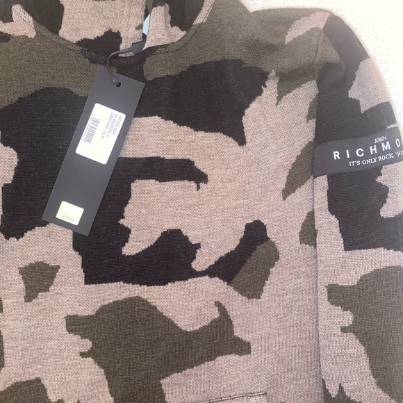 Never worn NWT John Richmond camo hoodie sweater. Bought from Farfetch for $250. - Picture 5 of 5